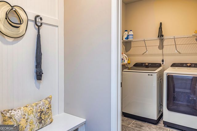 565 Timberbrook Drive, Sharpsburg, GA 30277