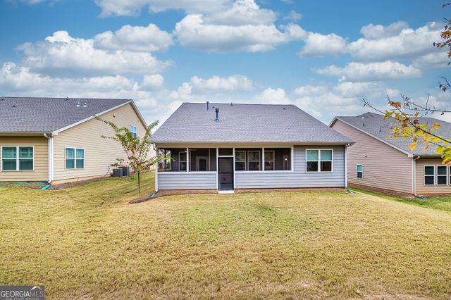 565 Timberbrook Drive, Sharpsburg, GA 30277