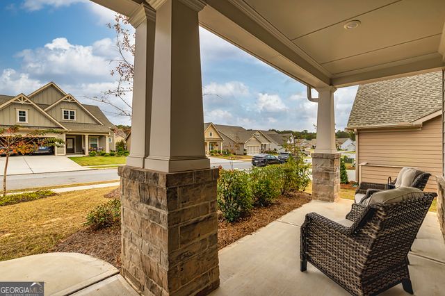 565 Timberbrook Drive, Sharpsburg, GA 30277