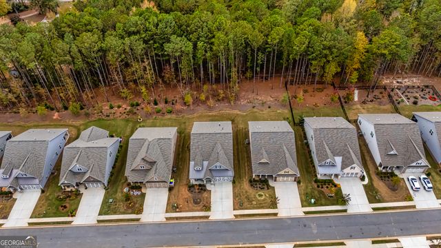 565 Timberbrook Drive, Sharpsburg, GA 30277