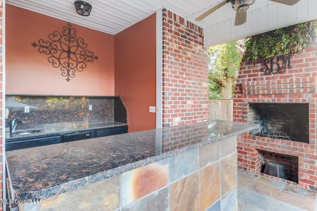 2466 Provence Place, Biloxi, MS 39531