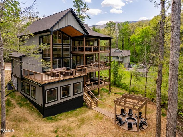 3806 Revetta Circle, Sevierville, TN 37862