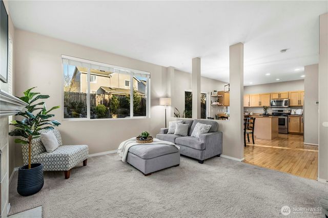 27528 245th Avenue SE, Maple Valley, WA 98038