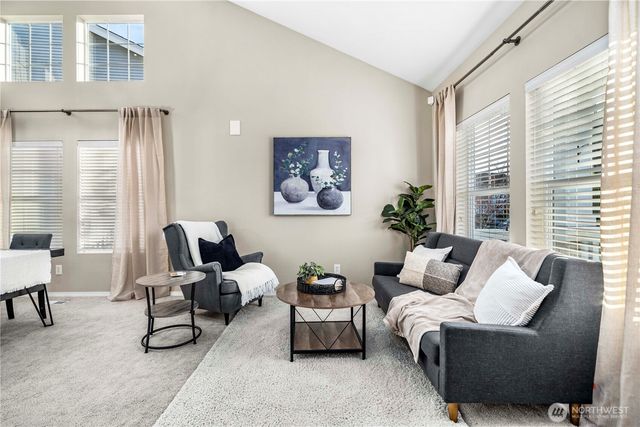 27528 245th Avenue SE, Maple Valley, WA 98038