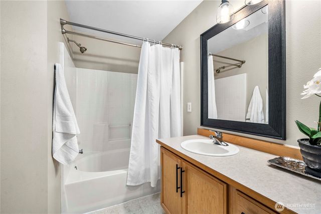 27528 245th Avenue SE, Maple Valley, WA 98038