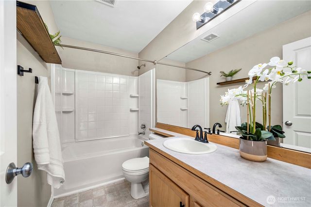 27528 245th Avenue SE, Maple Valley, WA 98038