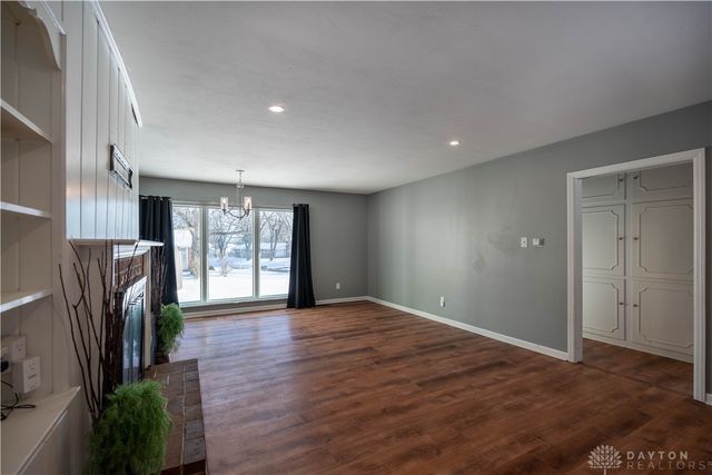 600 Laurelann Drive, Dayton, OH 45429