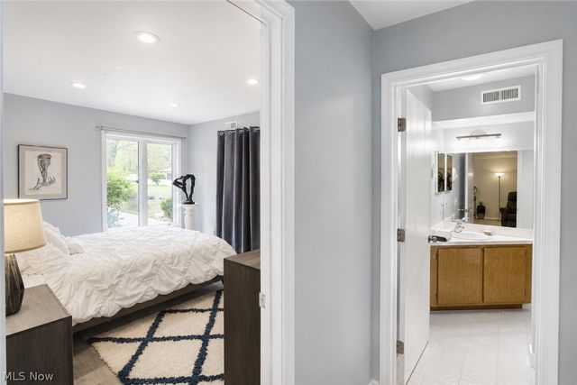 16575 Wren Road 3C, Chagrin Falls, OH 44023