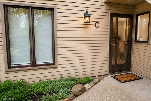 16575 Wren Road 3C, Chagrin Falls, OH 44023