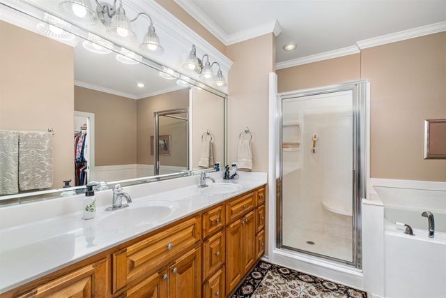 18 Amable Lane, Hot Springs Village, AR 71909