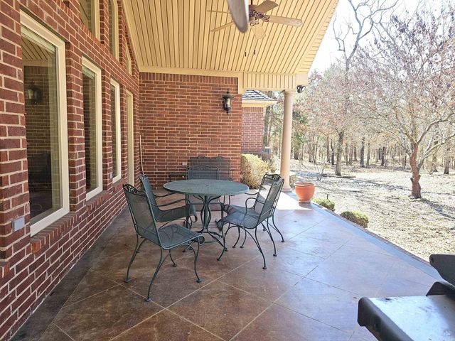 18 Amable Lane, Hot Springs Village, AR 71909