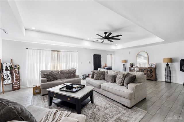 30195 Roberta Circle, Los Fresnos, TX 78566