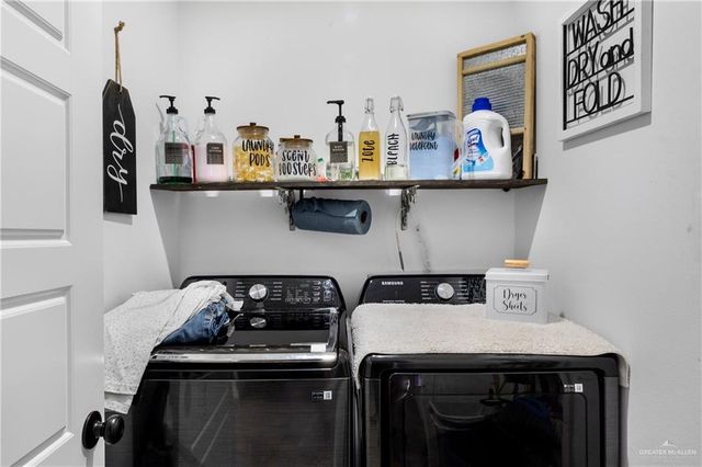 30195 Roberta Circle, Los Fresnos, TX 78566