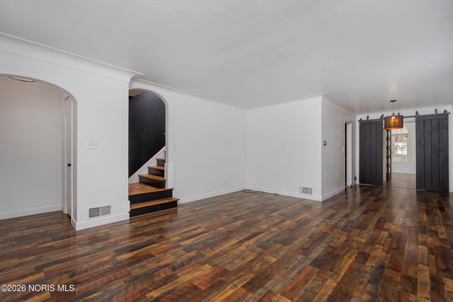 1649 Crestwood Road, Toledo, OH 43612