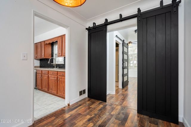 1649 Crestwood Road, Toledo, OH 43612