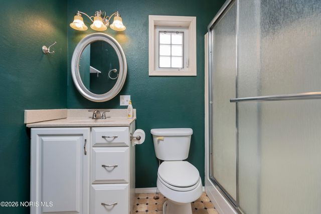 1649 Crestwood Road, Toledo, OH 43612