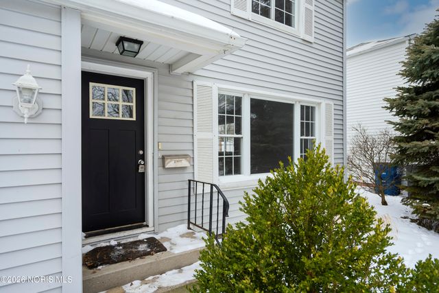 1649 Crestwood Road, Toledo, OH 43612