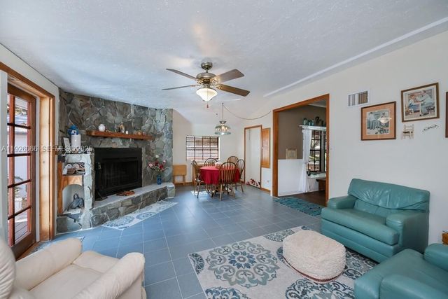 105 S OAK, La Belle, FL 33935