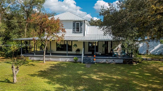 105 S OAK, La Belle, FL 33935