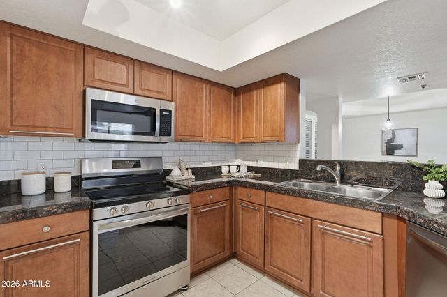 5104 N 32ND Street 109, Phoenix, AZ 85018