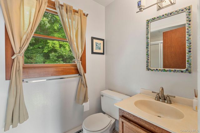 4 Hill Dale Avenue, Miller Place, NY 11764