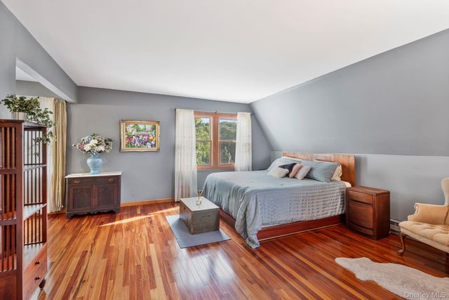 4 Hill Dale Avenue, Miller Place, NY 11764