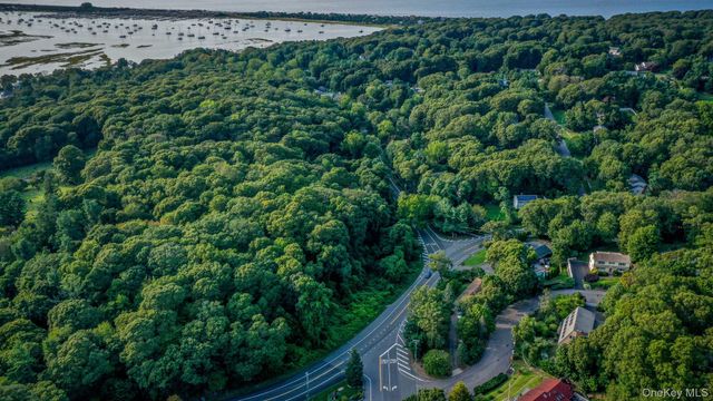 4 Hill Dale Avenue, Miller Place, NY 11764