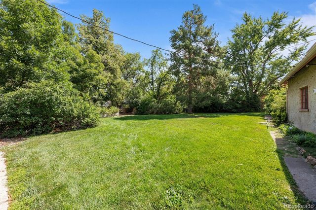 8075 W 32nd Ave, Wheat Ridge, CO 80033