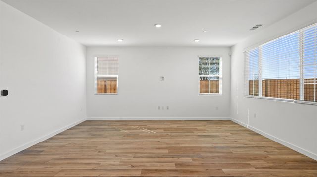 1416 Whitewater Way, Lincoln, CA 95648