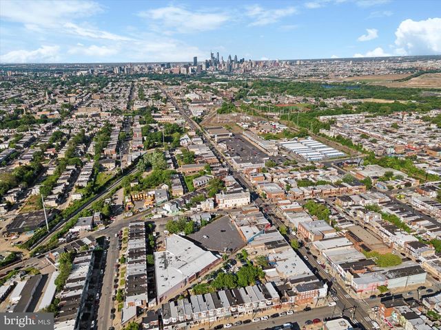 2110 FARRELL LN, Philadelphia, PA 19142