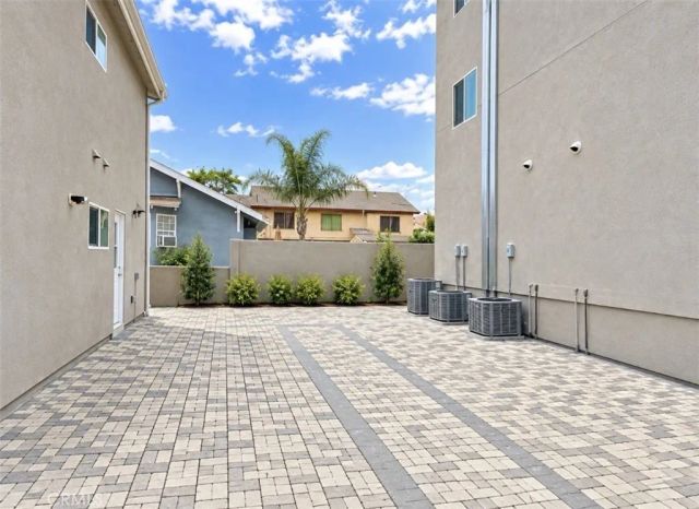 3525 Siskiyou, Los Angeles, CA 90023