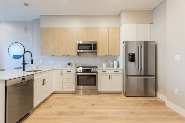 70 Leo M Birmingham Pkwy 504, Boston, MA 02135