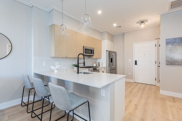 70 Leo M Birmingham Pkwy 504, Boston, MA 02135