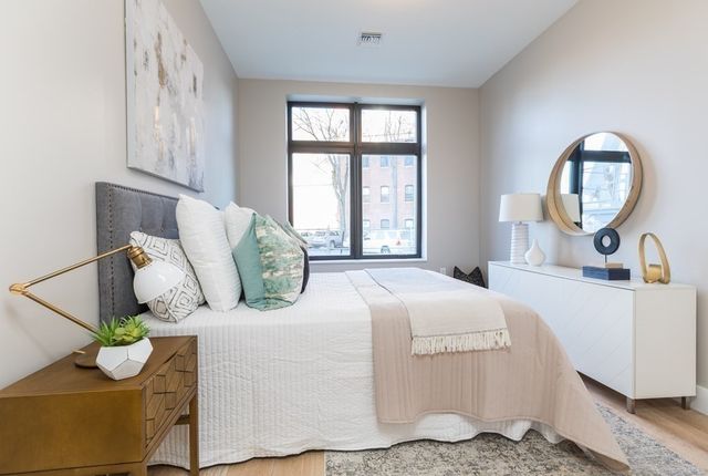 70 Leo M Birmingham Pkwy 504, Boston, MA 02135