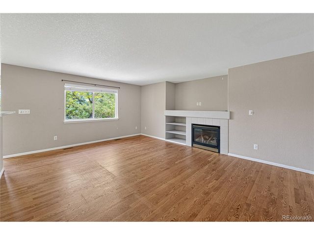 5414 Oak St, Arvada, CO 80002