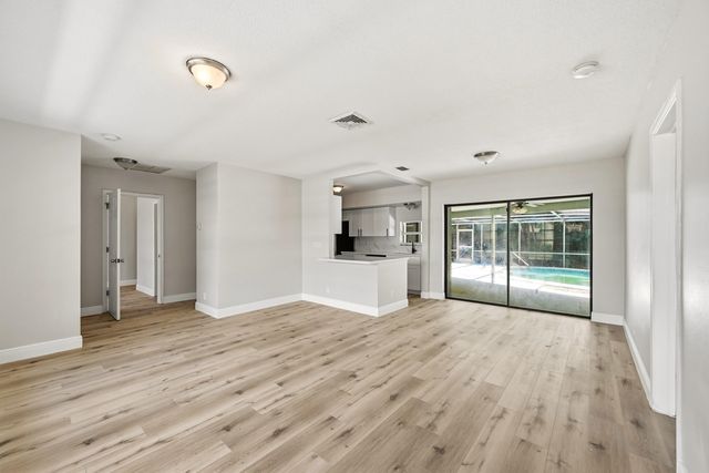 8-10 NE 9th Avenue, Deerfield Beach, FL 33441