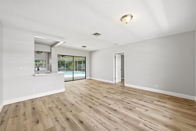 8-10 NE 9th Avenue, Deerfield Beach, FL 33441