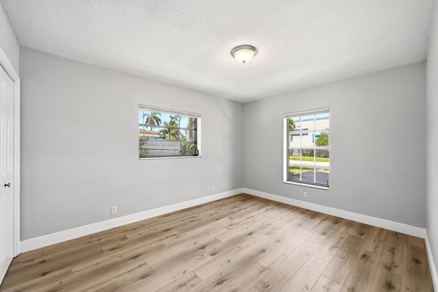 8-10 NE 9th Avenue, Deerfield Beach, FL 33441