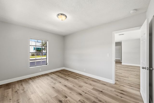 8-10 NE 9th Avenue, Deerfield Beach, FL 33441