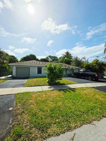 8-10 NE 9th Avenue, Deerfield Beach, FL 33441