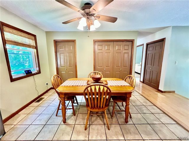 18 Pond Path, Oswego, NY 13126