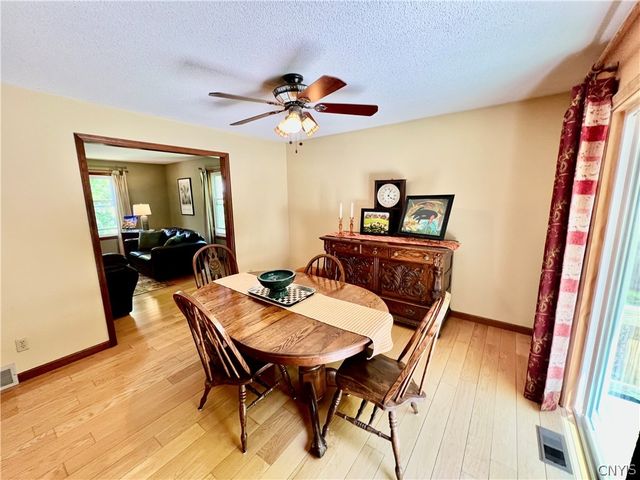 18 Pond Path, Oswego, NY 13126