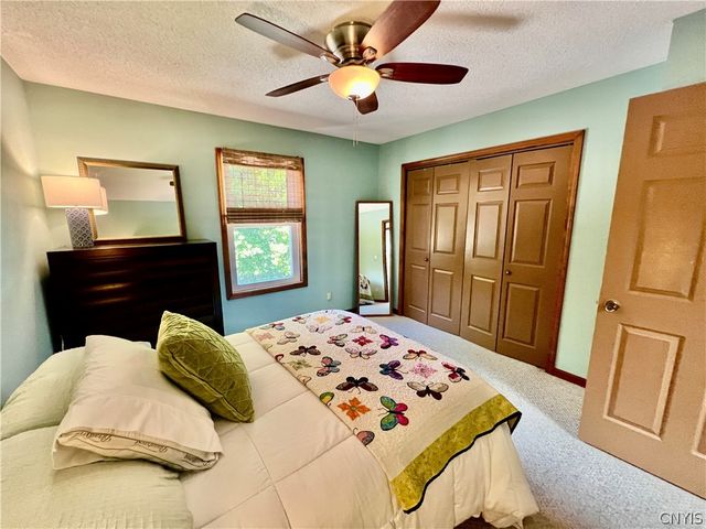 18 Pond Path, Oswego, NY 13126