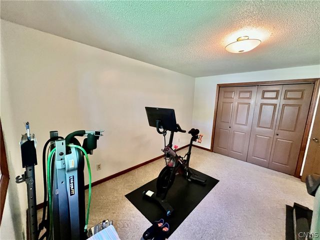 18 Pond Path, Oswego, NY 13126