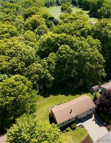 18 Pond Path, Oswego, NY 13126