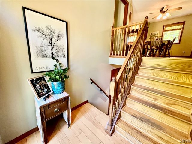 18 Pond Path, Oswego, NY 13126