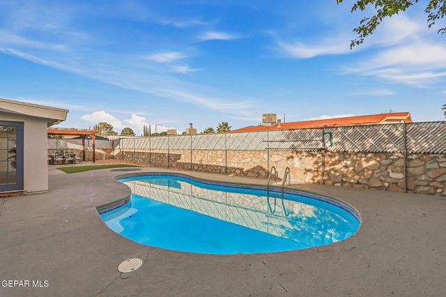 2348 SEA SIDE Drive, El Paso, TX 79936