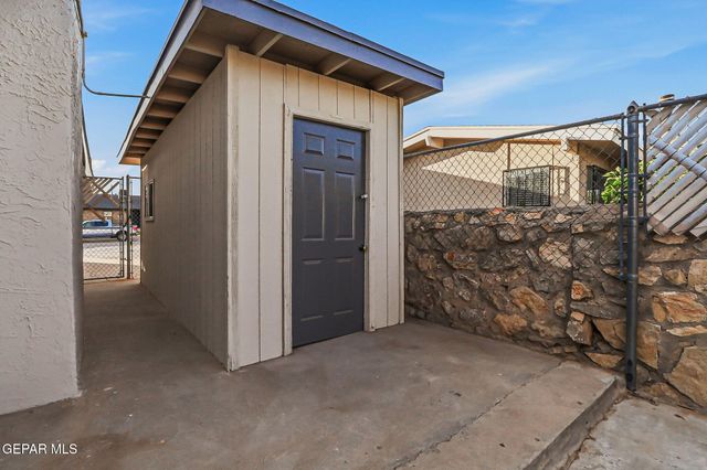 2348 SEA SIDE Drive, El Paso, TX 79936