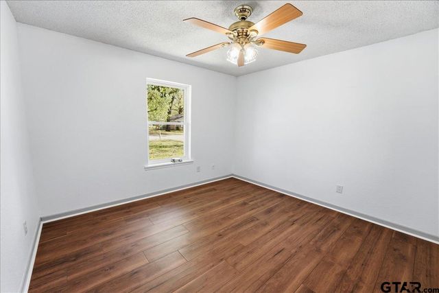 227 county road 2425, Mineola, TX 75773