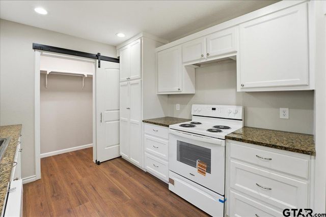 227 county road 2425, Mineola, TX 75773